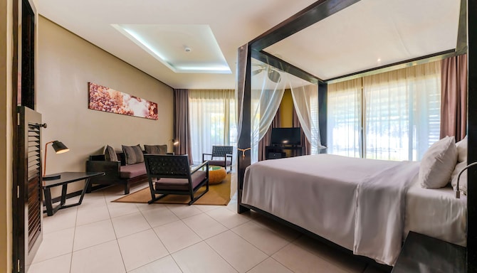 Crystals Beach Resort Belle Mare, a member of Radisson Individuals - Suite