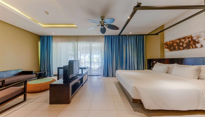 Crystals Beach Resort Belle Mare, a member of Radisson Individuals - Suite