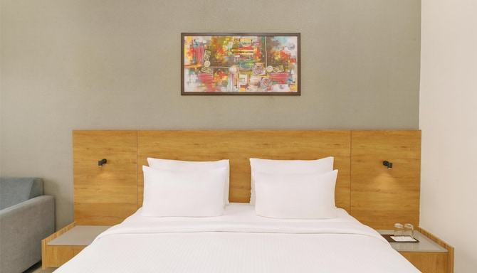 D Square Statue of Unity Kevadia, a member of Radisson Individuals - Standard Room-King Bed