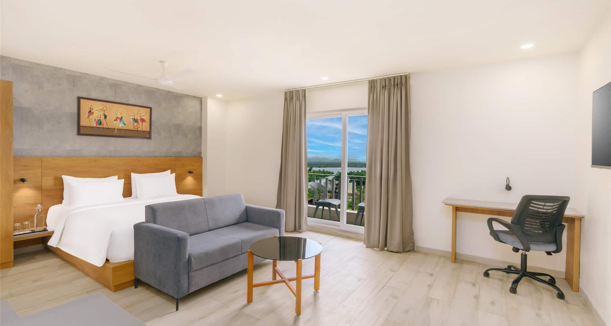 D Square Statue of Unity Kevadia, a member of Radisson Individuals - Family Suite - River View with Balcony