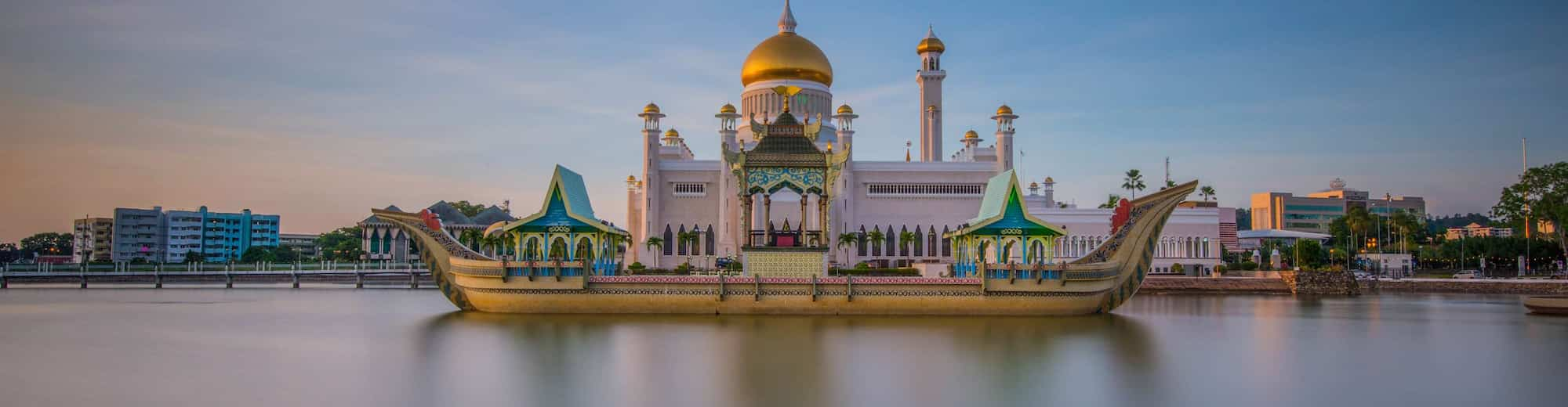 Reiseziel-Seiten – Moschee in Brunei