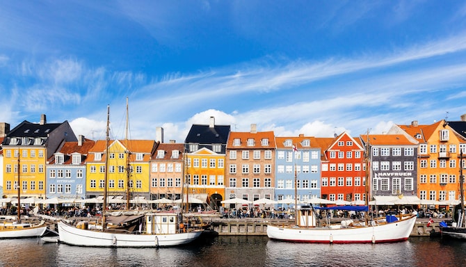 Destination Pages - Canal Houses in Copenhagen