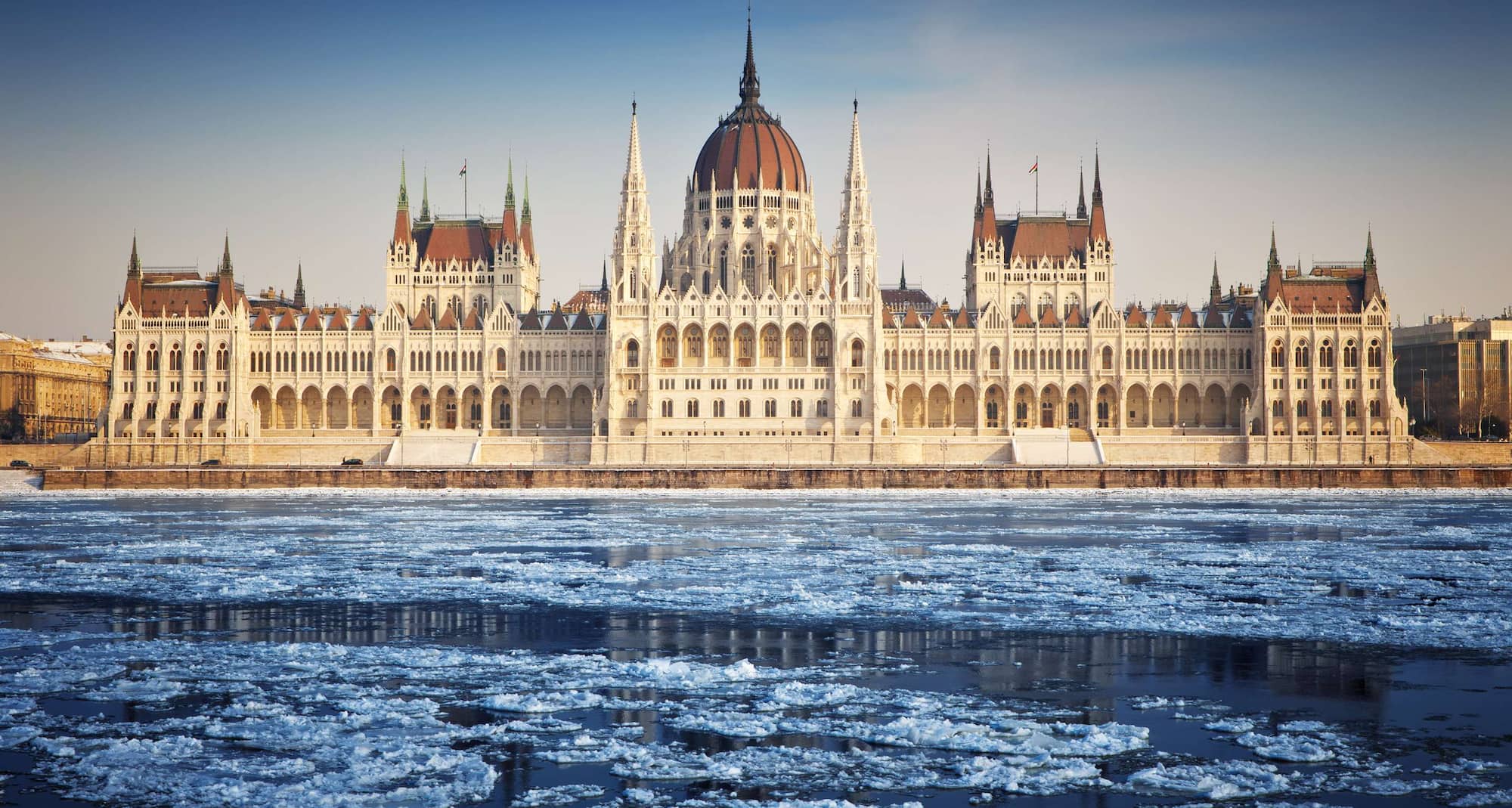 Destinationssidor - Parlamentet på vintern, Budapest, Ungern