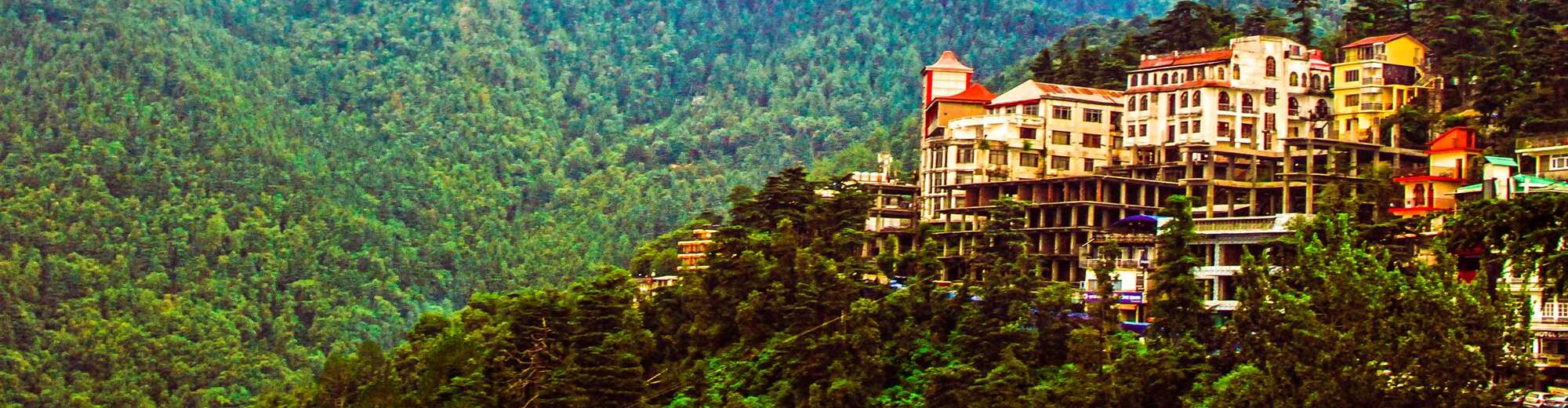 Reiseziel-Seiten - Blick auf die Berge von Dharamshala