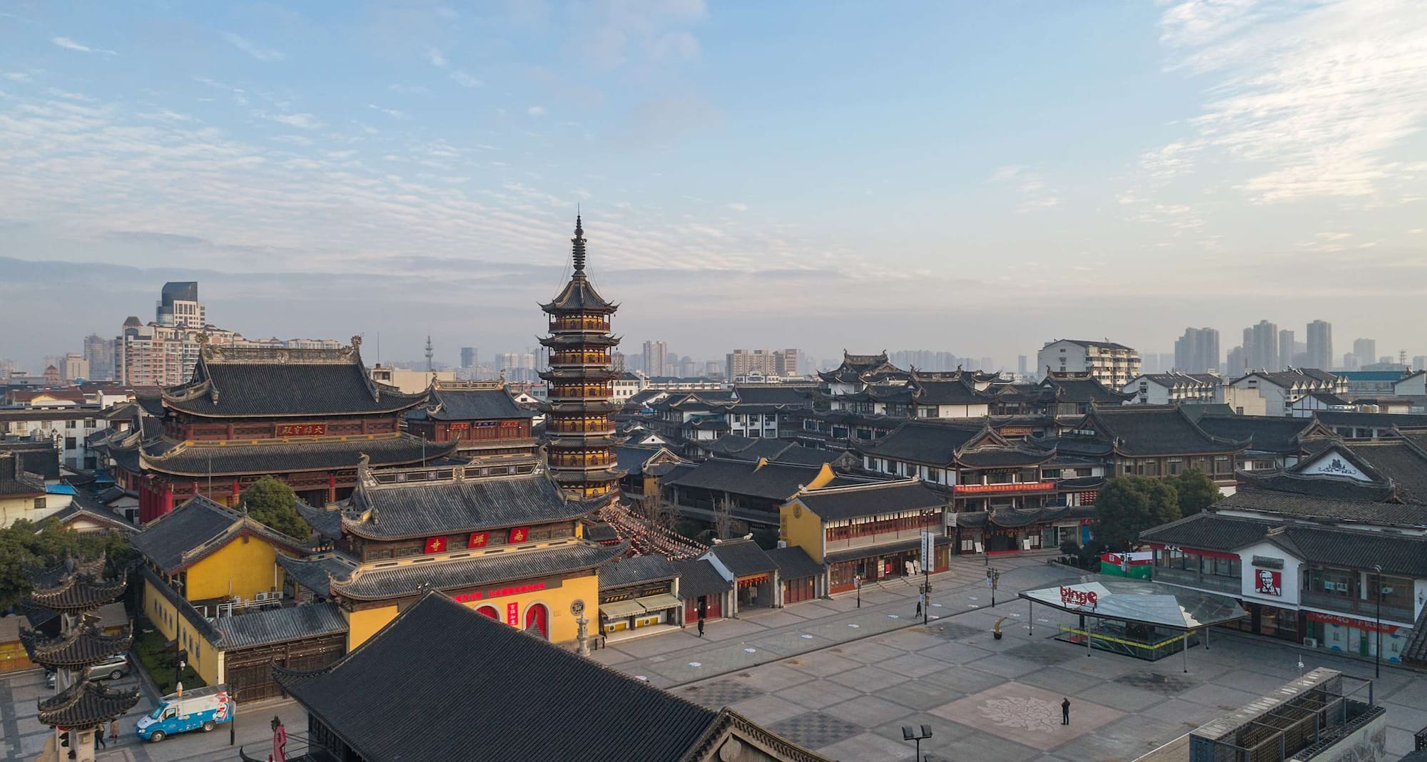 目的地页面 - 鸟瞰无锡的屋顶景观