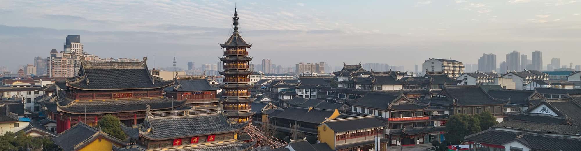 Destinationssidor – Vy av hustak i Wuxi i fågelperspektiv