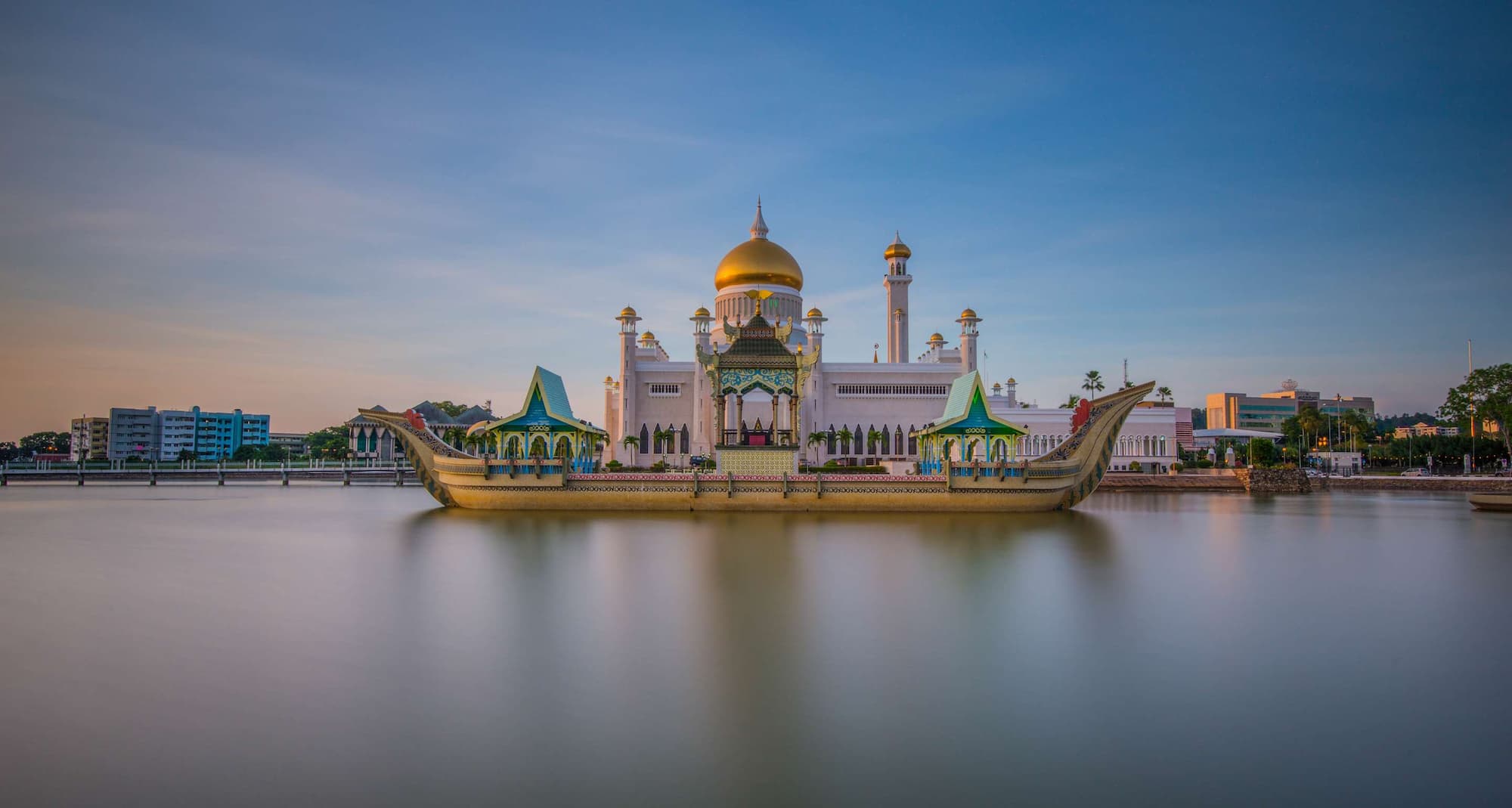 Destination Pages - Mosque in Brunei