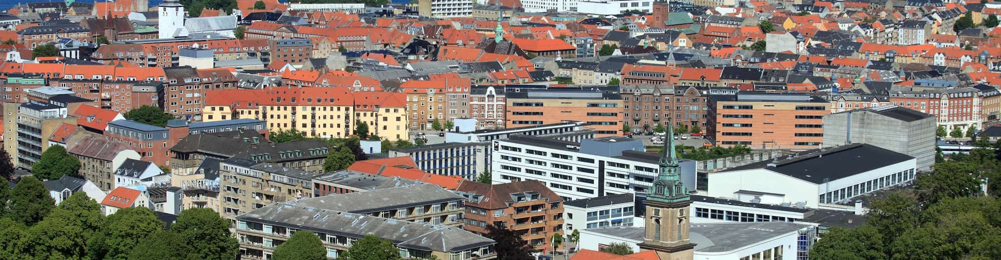 Reisemålssider – luftfoto av Ålborg