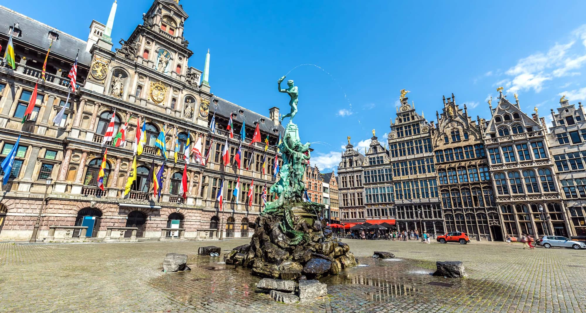 Destination Pages - City Hall in Antwerp