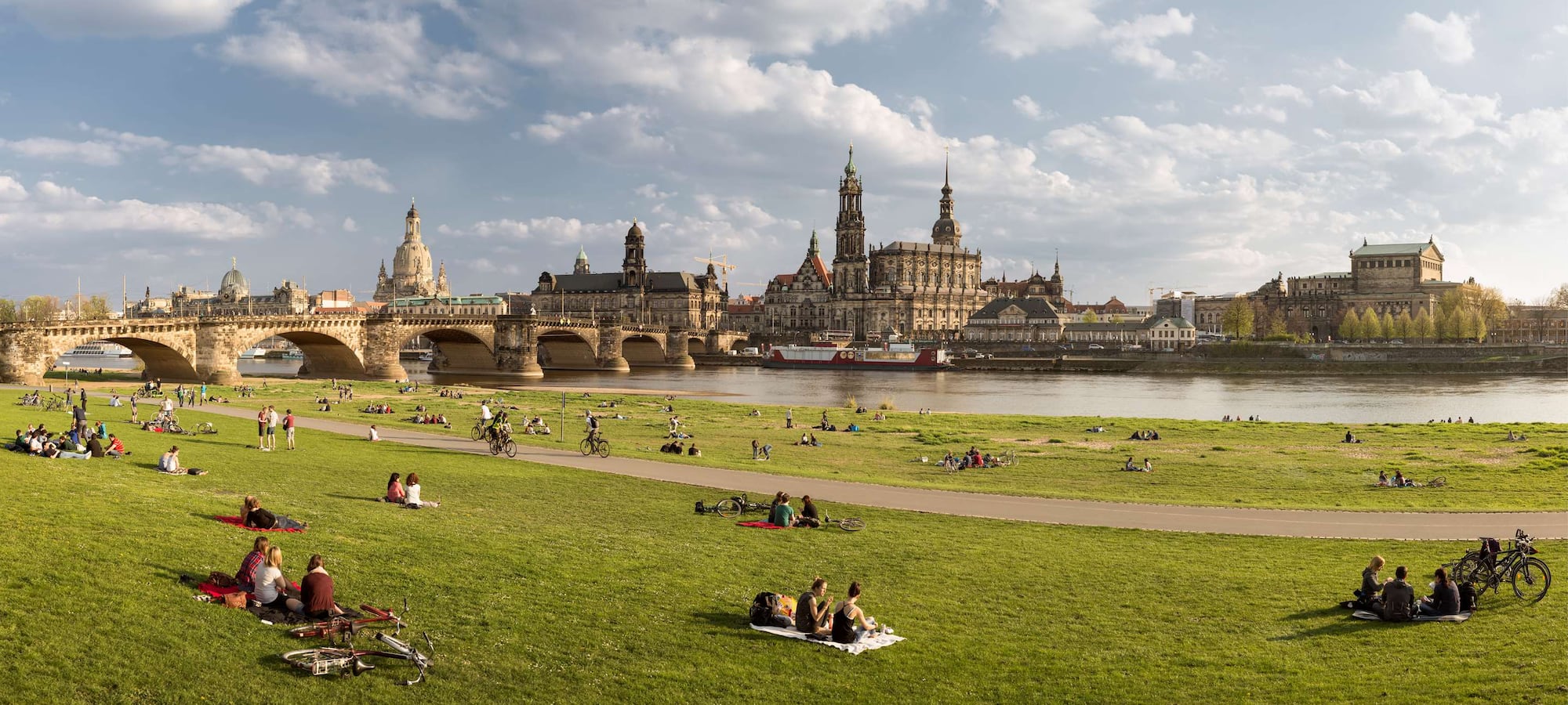 Destination Pages - Aerial River and City View Dresden