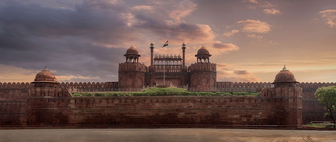 Destination Pages - Red Fort in Delhi