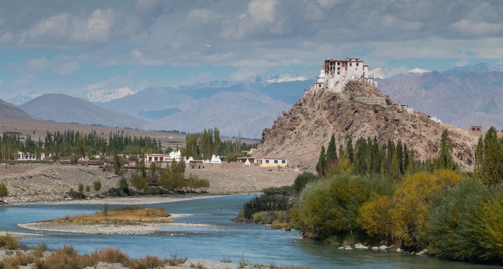 Destination Pages - Mountains in Indore