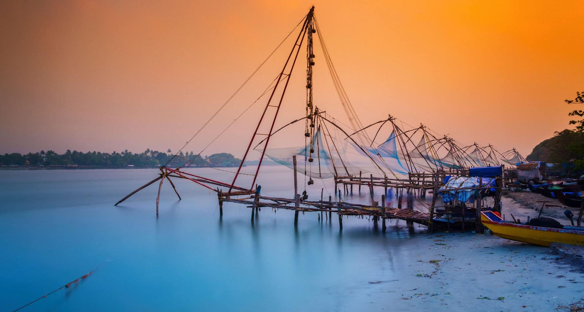 A sunrise view of the coastline in Kochi, India