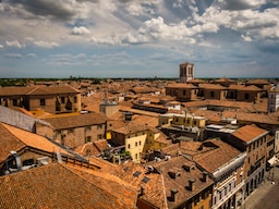 Destination Pages - Ferrara, Italy