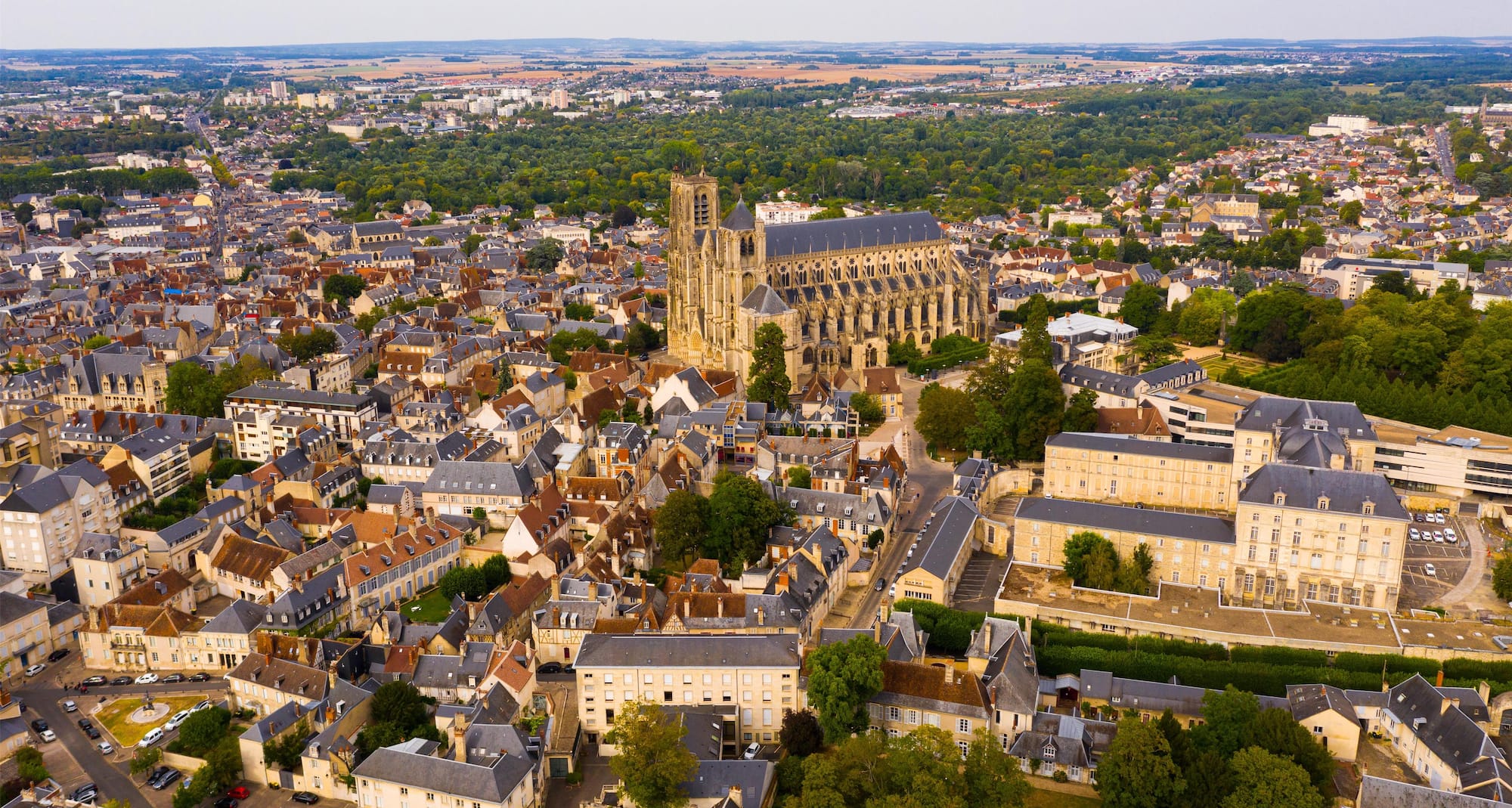 Destination Pages - Southern Europe and Mediterranean - Bourges, France
