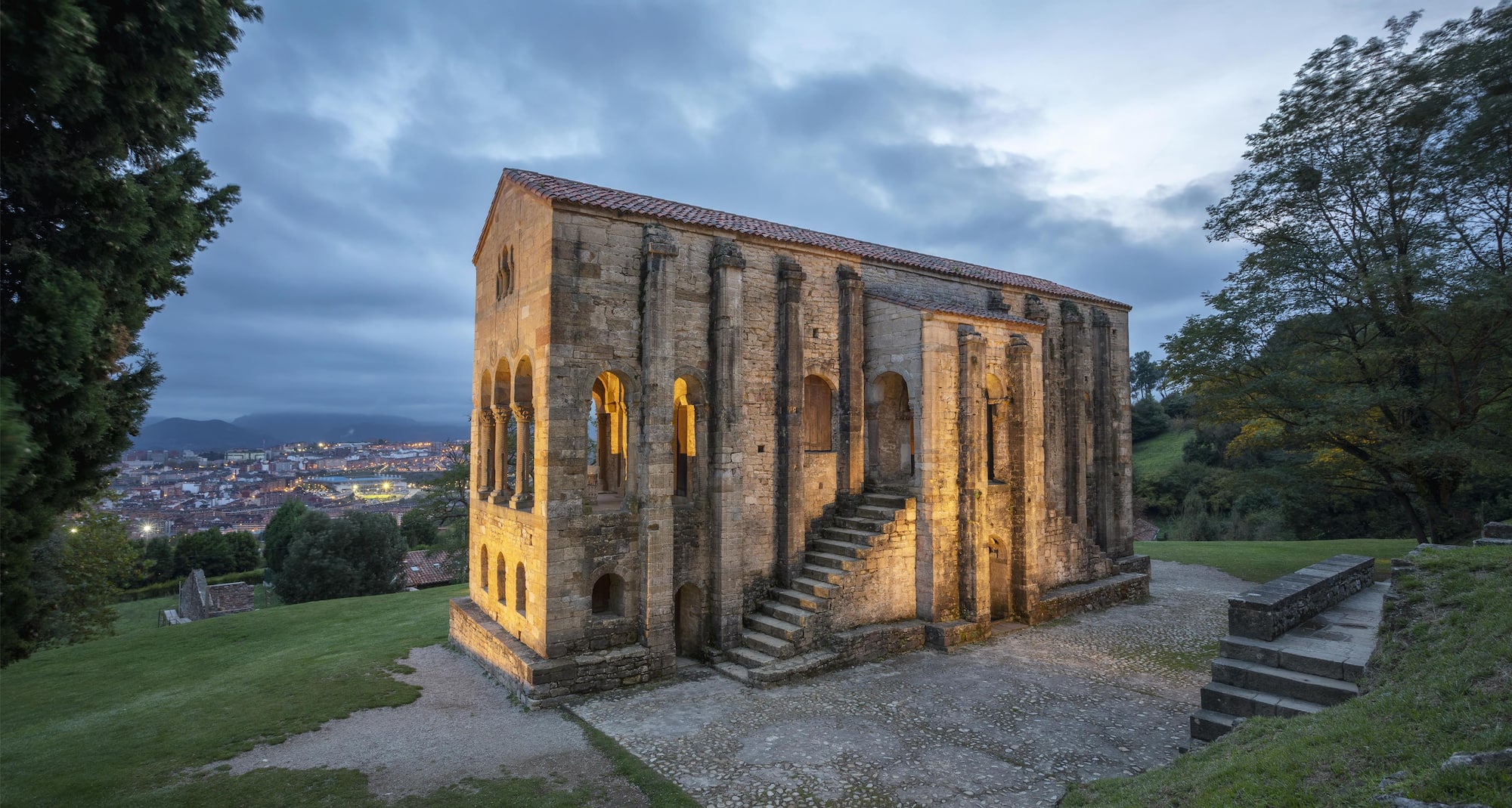 Destination Pages - Southern Europe and Mediterranean - Oviedo Spain