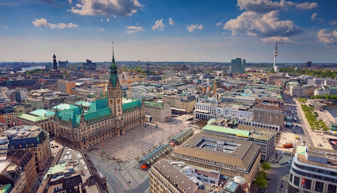 Destination Pages - Aerial City View Hamburg