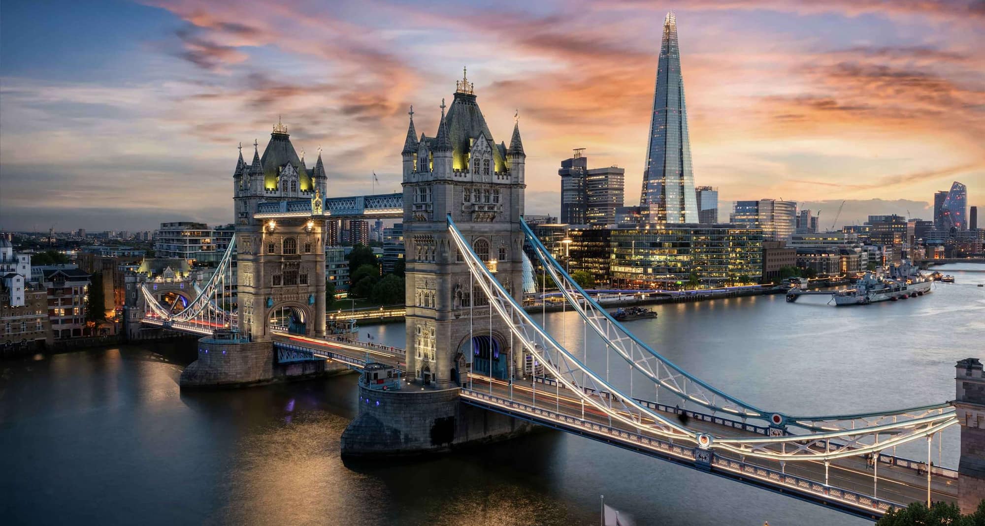 Vue panoramique sur la ville de Londres et le London Bridge