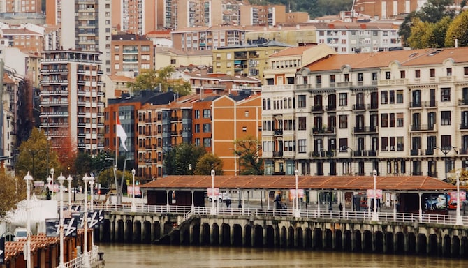 Blog images - 2025 VOL 2 - Discover Bilbao museums and landmarks