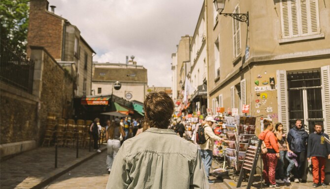 Blog images - 2025 VOL 2 - Flee Market In Paris In France