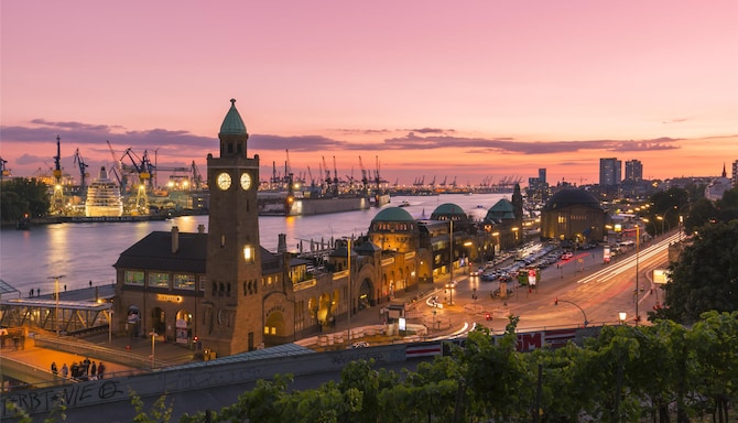 Blog images - 2025 VOL 2 - Hamburg Clocktower at Landungsbruecken