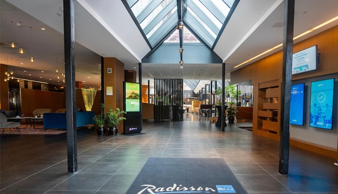Blog images - 2025 VOL 2 - Radisson Blu Royal Bergen lobby