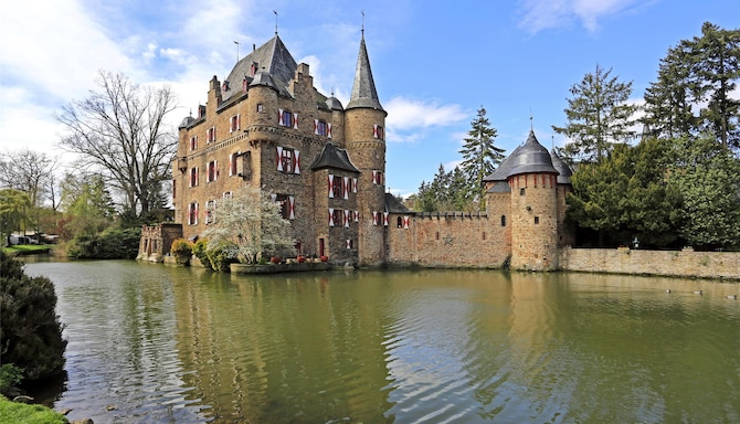 Blog images - 2025 VOL 2 - Step into Medieval Magic at Burg Satzvey