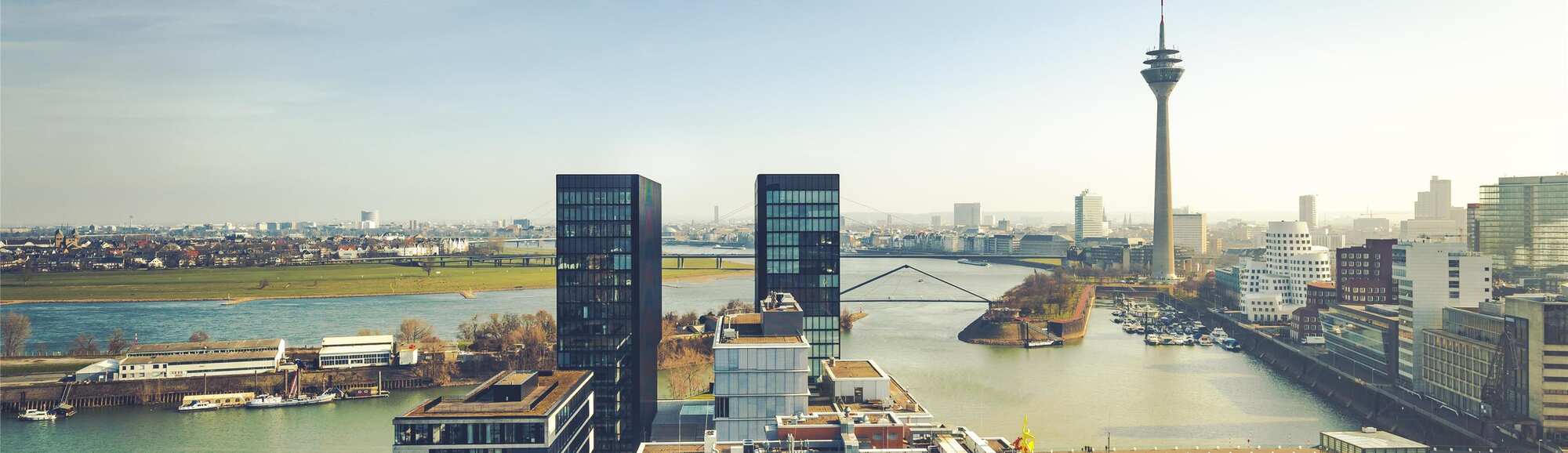 Blog images - 2025 VOL 2 - Christmas Market D sseldorf