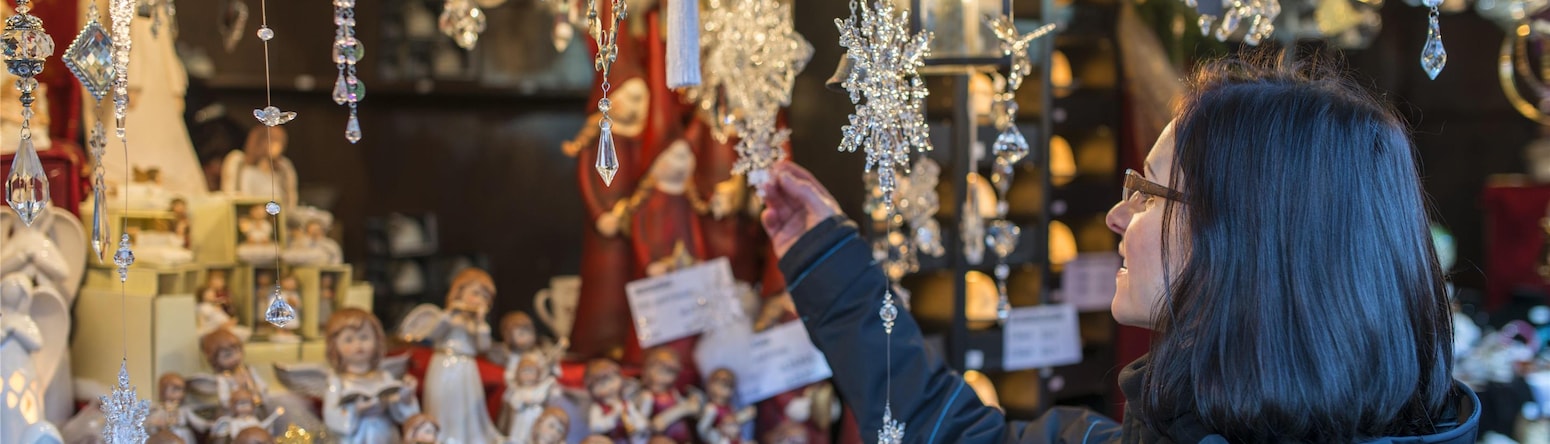 Blog images - 2025 VOL 2 - Christmas Shopping Delights in D sseldorf