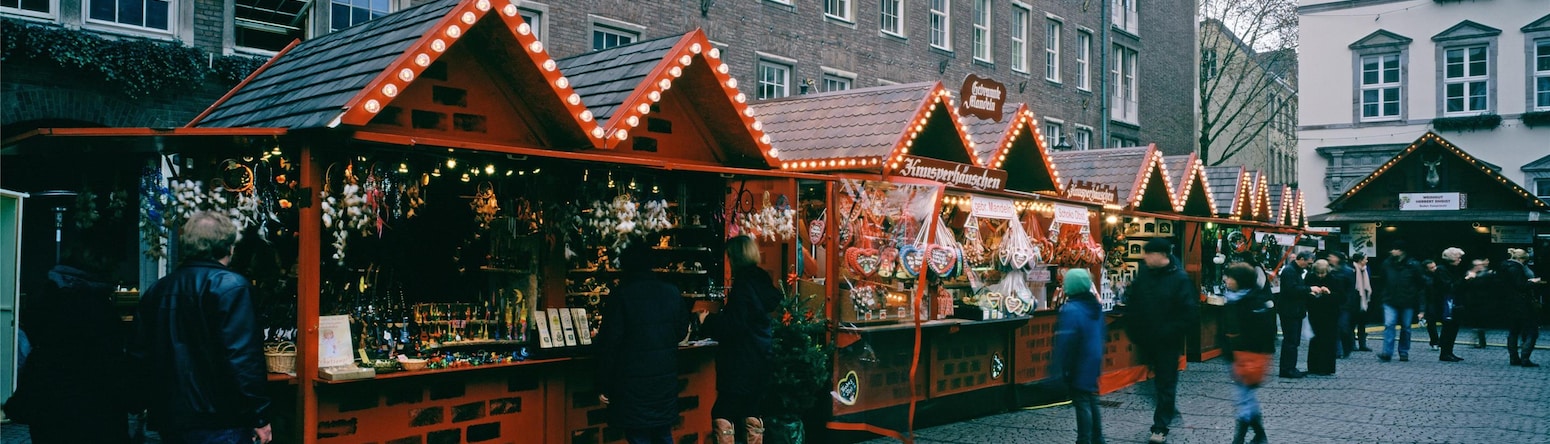 Blog images - 2025 VOL 2 - Christmas Shopping Delights in D sseldorf