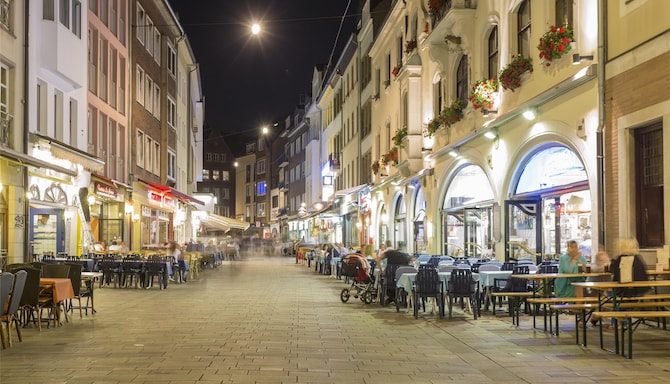 Blog images - 2025 VOL 2 - Rhine Promenade s Restaurants and Bars