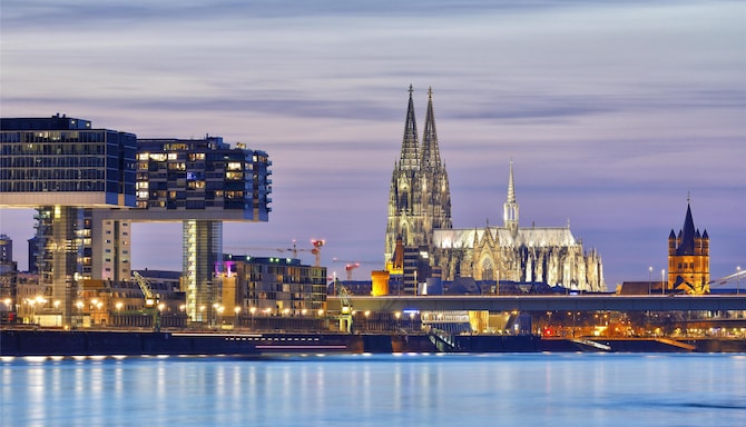 Blog images - 2025 VOL 2 - Things to Do at Cologne Cathedral