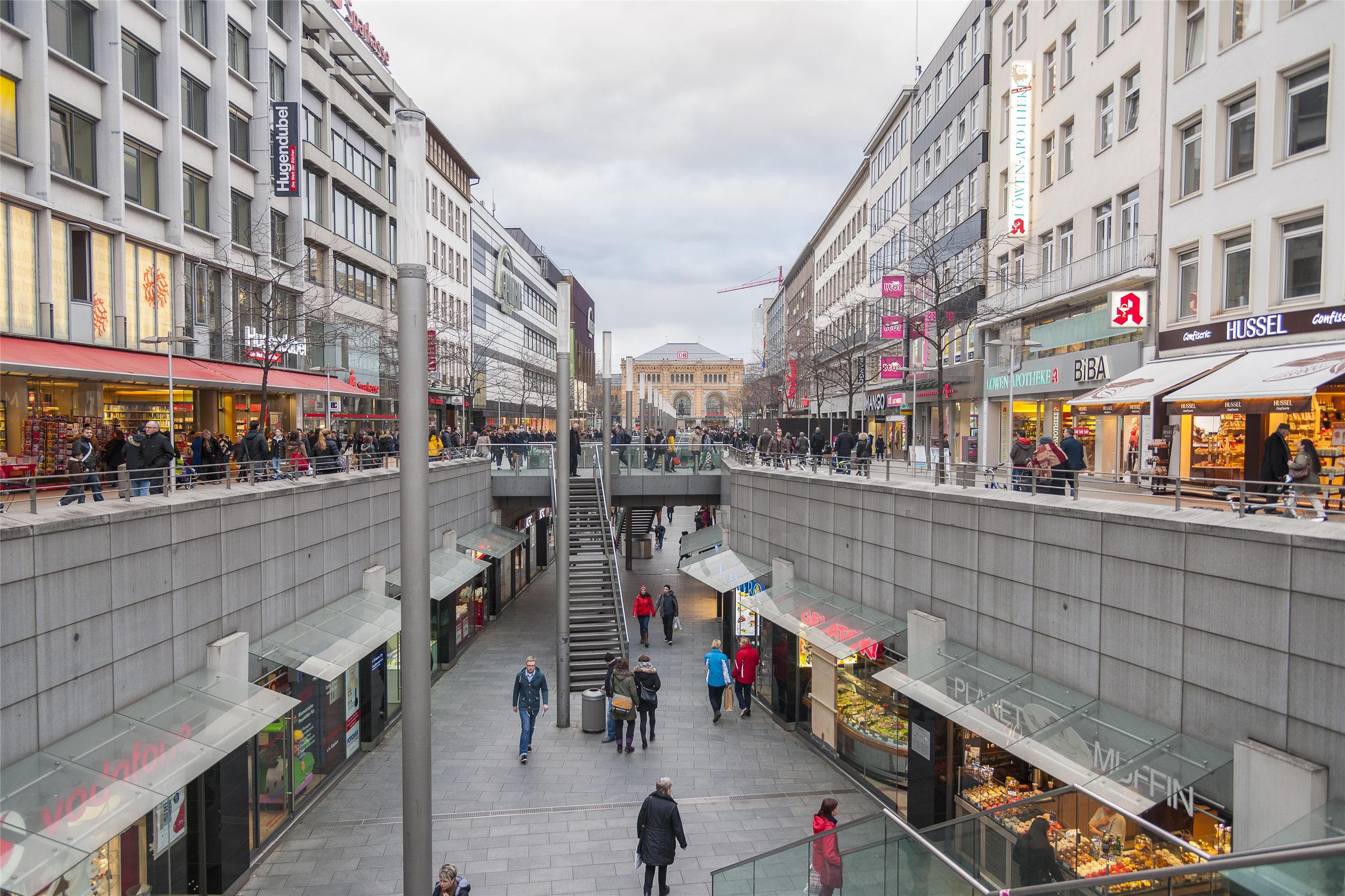 Blog images - 2025 VOL 2 - Exploring Hannover Shopping Streets