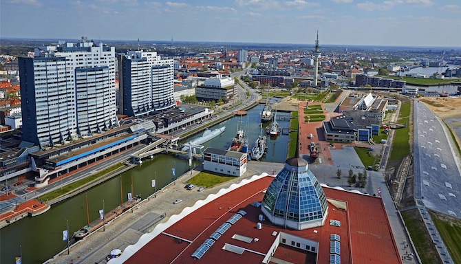 Blog images - 2025 VOL 2 - Viertel Vistrict Where Art Meets Culture