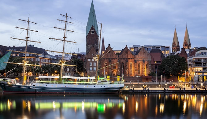 Blog images - 2025 VOL 2 - Waterfront Bremen A Shopper s Paradise