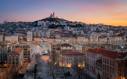 Blog images - 2025 VOL 3 - Discover Nightlife in Marseille