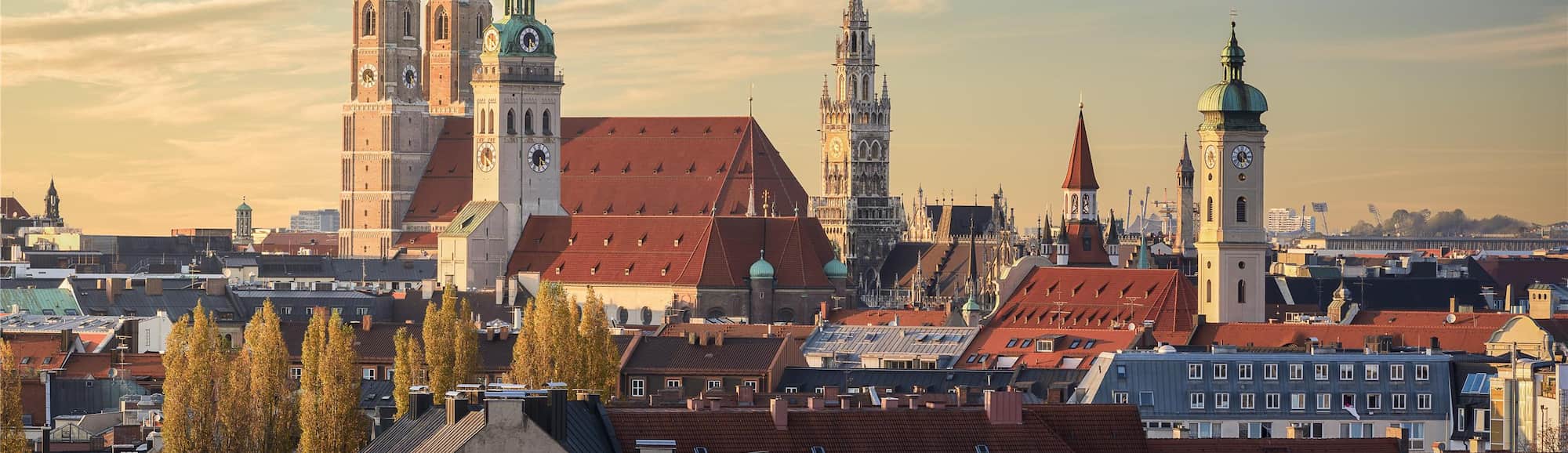 Blog images - 2025 VOL 3 - Nightlife in Munich