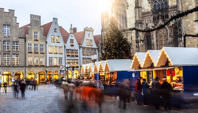 Blog images - 2025 VOL 3 - Discover the Magic of Christmas Markets