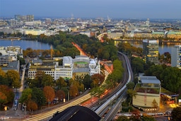 [DO NOT USE OR REMOVE] Blog images - 2025 VOL 3 - Day Trips from Hamburg Discover Hidden Gems