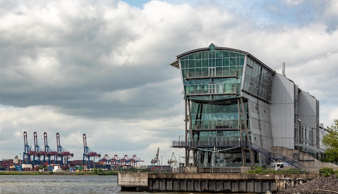 Blog images - 2025 VOL 3 - Rive restaurant Hamburg