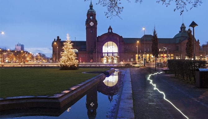 Blog images - 2025 VOL 3 - Wiesbaden Christmas Market Magic
