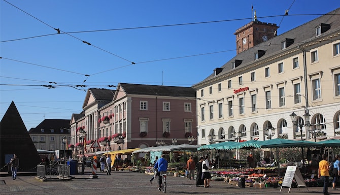 Blog images - 2025 VOL 3 - A Glimpse into Karlsruhe Palace s History