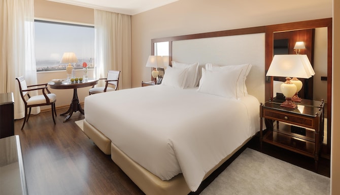 Dom Pedro Lisboa Hotel, a member of Radisson Individuals - Premium Room river view