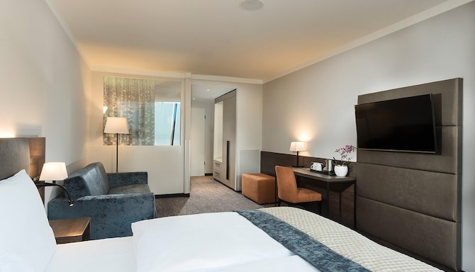 Excelsior Hotel Nürnberg Fürth, a member of Radisson Individuals - Family Room