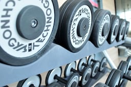 Fitness, Wellness & Spa - Gym - free weights