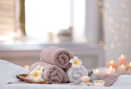 Fitness, Sağlıklı Yaşam ve Spa - Havlulu spa bakımı yatağı