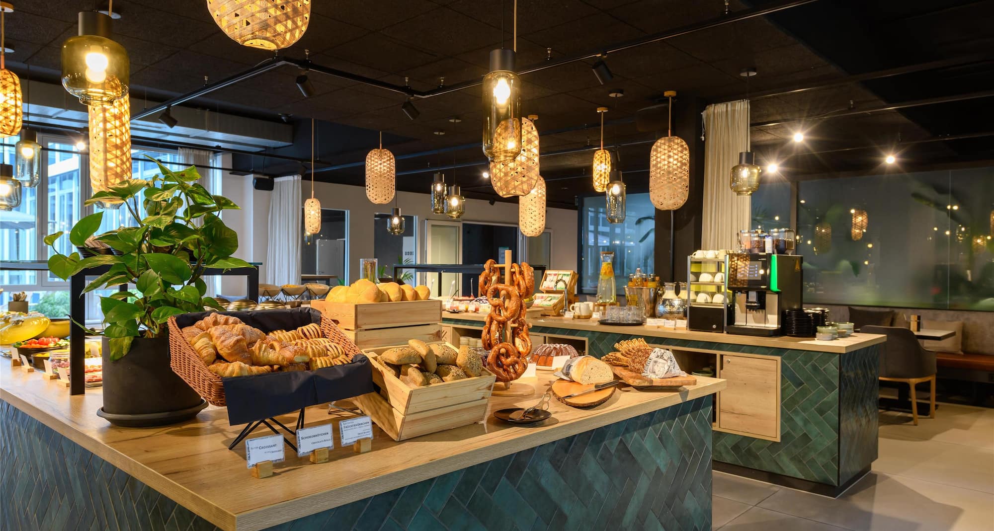 Flightgate Munich Airport Hotel, a member of Radisson Individuals - MUE Breakfast highres