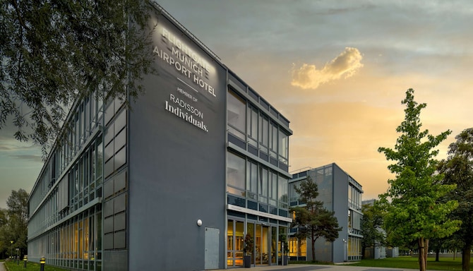 Flightgate Munich Airport Hotel, a member of Radisson Individuals - Exterior