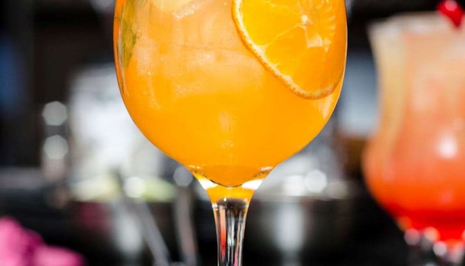 Food and Beverage - JNBZA cocktails