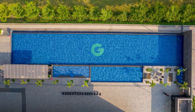 Gift City Club, a member of Radisson Individuals - Pool aerial view